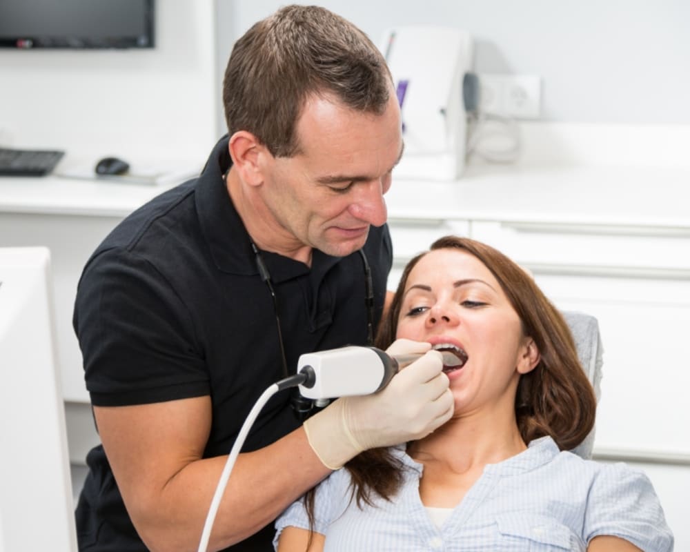 Technologie dentaire, Dentiste à Saint-Laurent